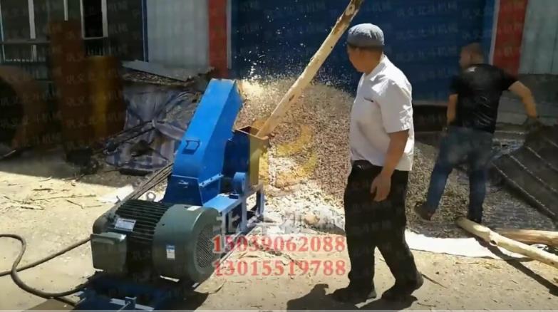 木材削片機(jī)生產(chǎn)的木片切面平整、厚度均勻